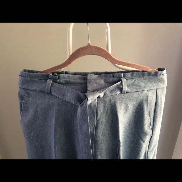 Cropped, wide leg, blue dress pant. - Picture 3 of 4